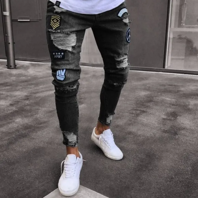 Stylish Jeans with a ripped design