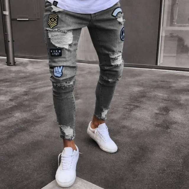 Stylish Jeans with a ripped design